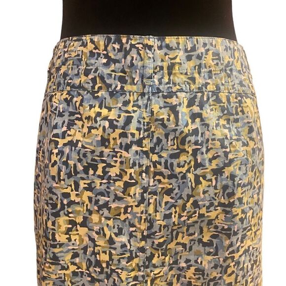 Talbots Aqua, Blue, and Moss Green Print Pencil Skirt Size 12p - Picture 8 of 12